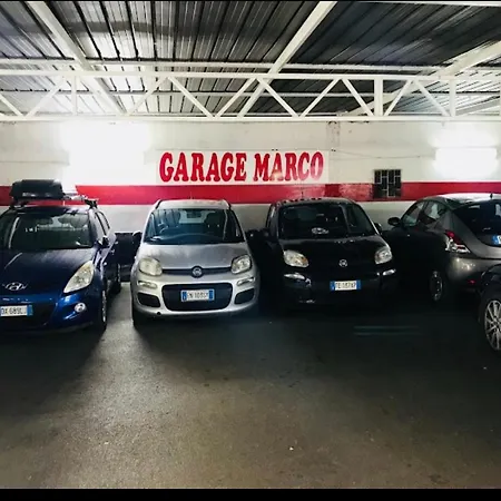 Sweethousenelcuoredinapoli בית נופש